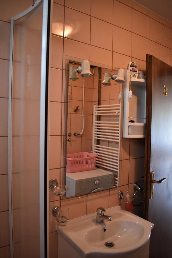 Apartments Sabljak Rakovica Exterior foto