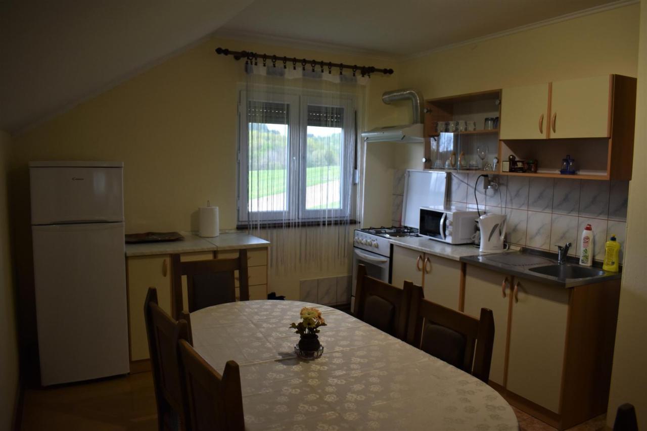 Apartments Sabljak Rakovica Exterior foto