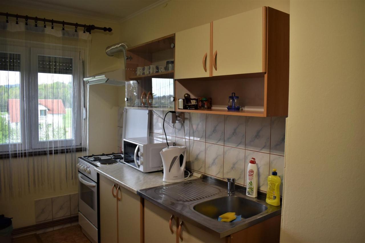 Apartments Sabljak Rakovica Exterior foto